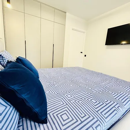 новобудова стрийська 45а Fabrik гашека автовокзал подобово * Lvov